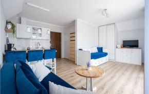 Beautiful Apartment In Darlówko With Kitchen